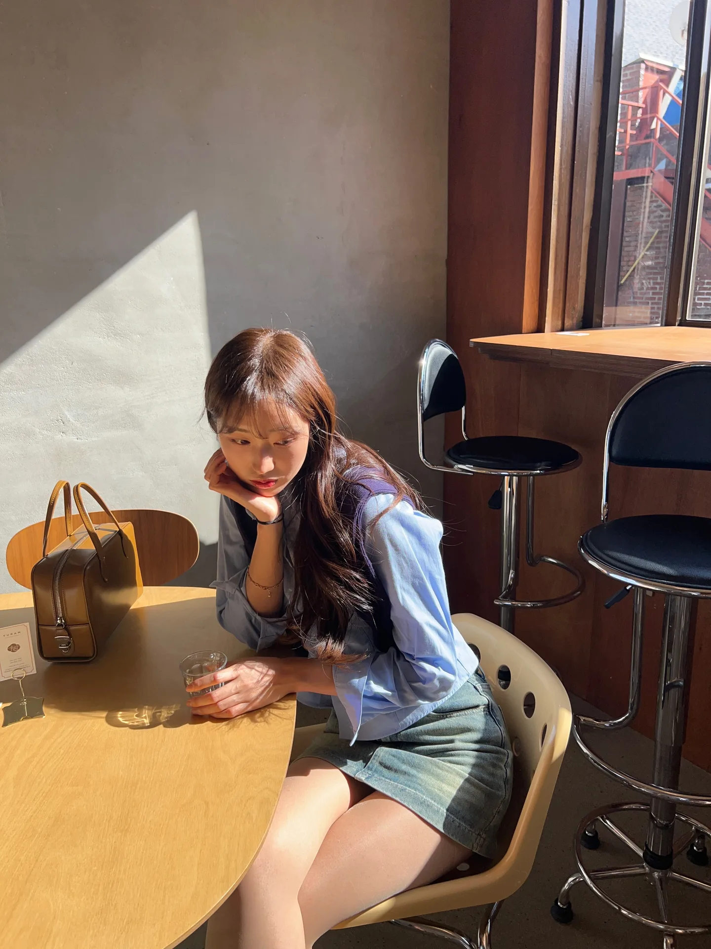 세미슬림핏 셔츠 남방 단추 베이직셔츠 레이어드셔츠 - sh