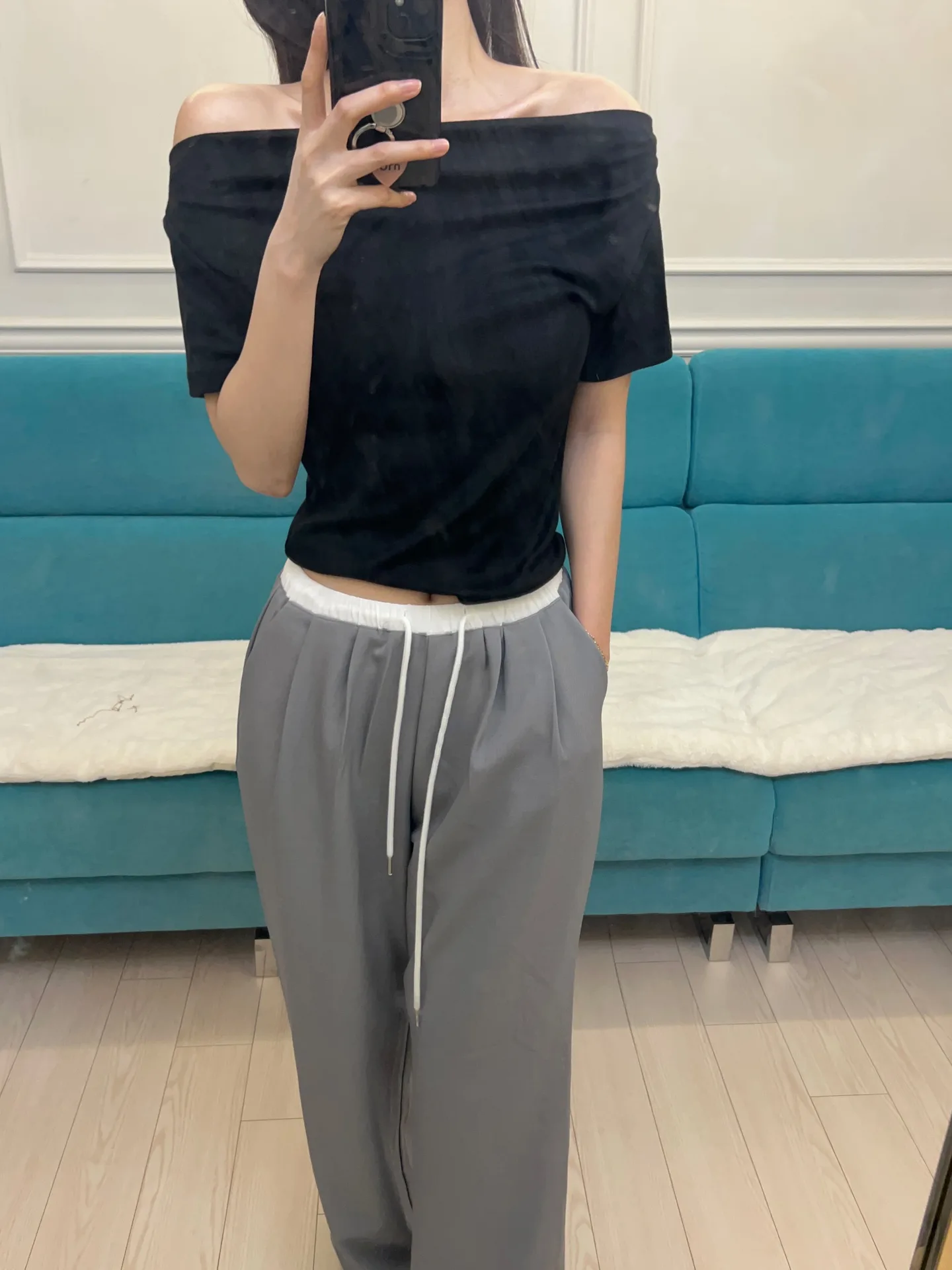 오프숄더 반팔 데일리 티셔츠 - tee 상세 7