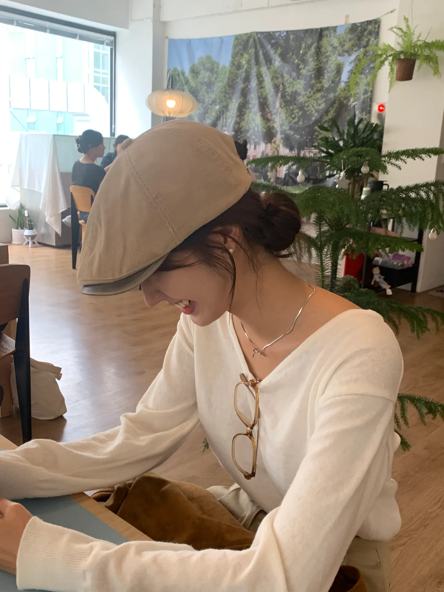 컴팩트 어텀 루즈핏 브이넥 니트 - knit 상세 16