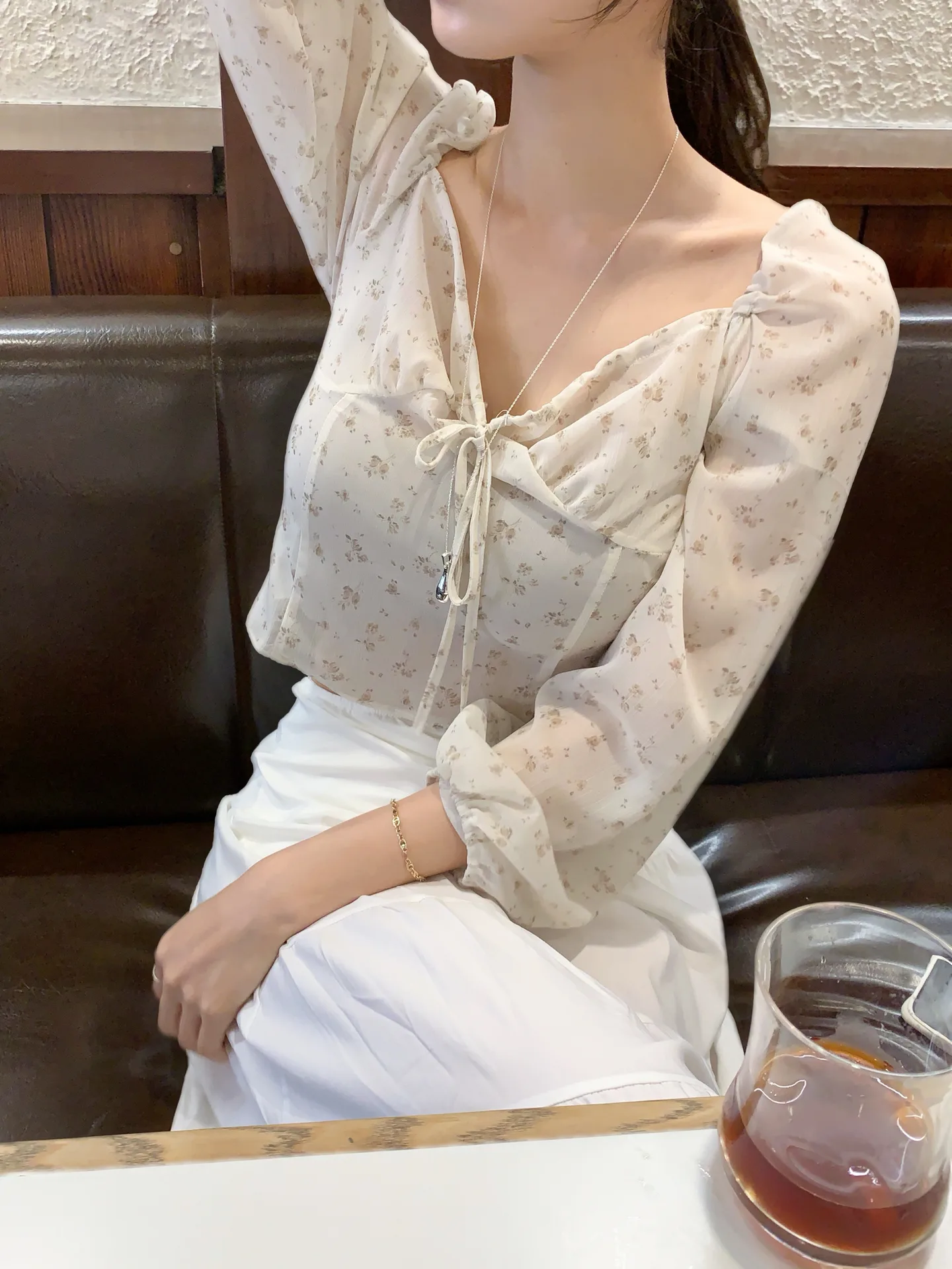 스퀘어넥 셔링 꽃나염 리본 플라워 자수 크롭 블라우스 - bl 상세 9